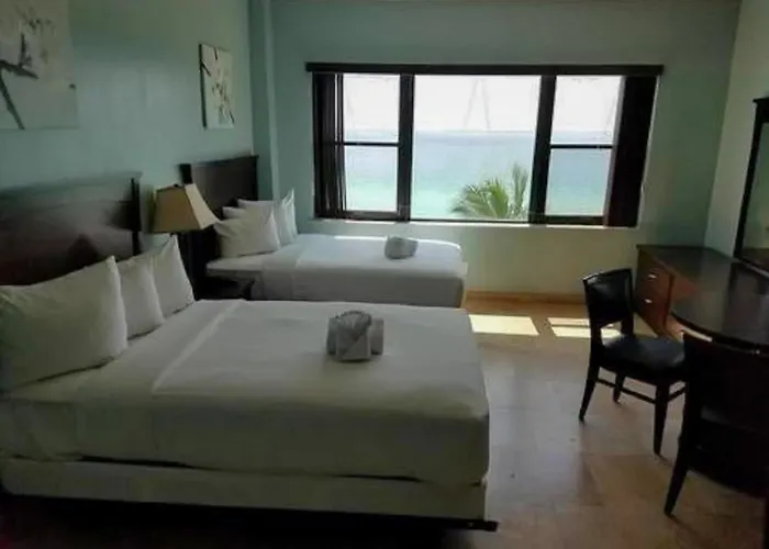 Ocean Front Casablanca Studios With Full Kitchens & Beach Access By Bl Rentals